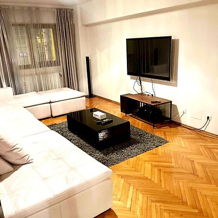 Romana 100 Sqm Deluxe Apartament บูคาเรสต์ ภายนอก รูปภาพ