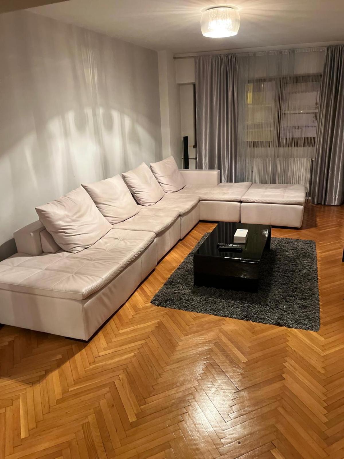 Romana 100 Sqm Deluxe Apartament บูคาเรสต์ ภายนอก รูปภาพ