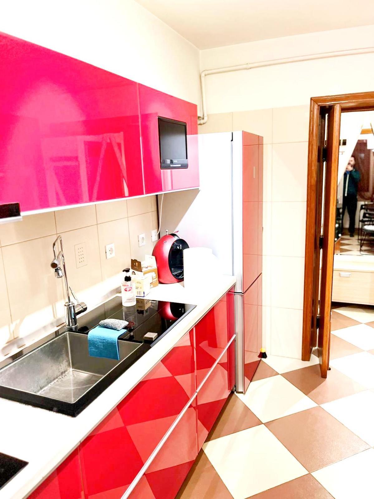 Romana 100 Sqm Deluxe Apartament บูคาเรสต์ ภายนอก รูปภาพ