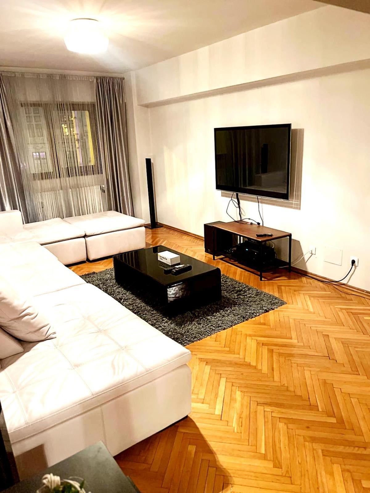 Romana 100 Sqm Deluxe Apartament บูคาเรสต์ ภายนอก รูปภาพ