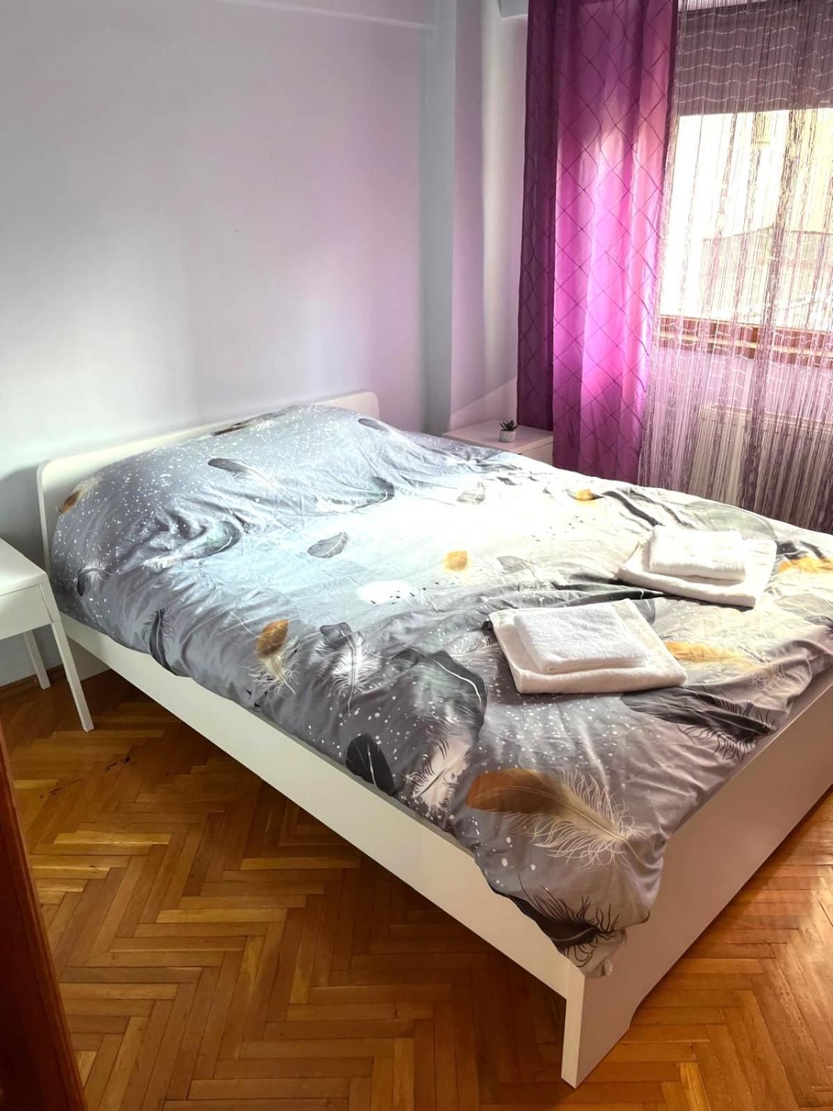 Romana 100 Sqm Deluxe Apartament บูคาเรสต์ ภายนอก รูปภาพ