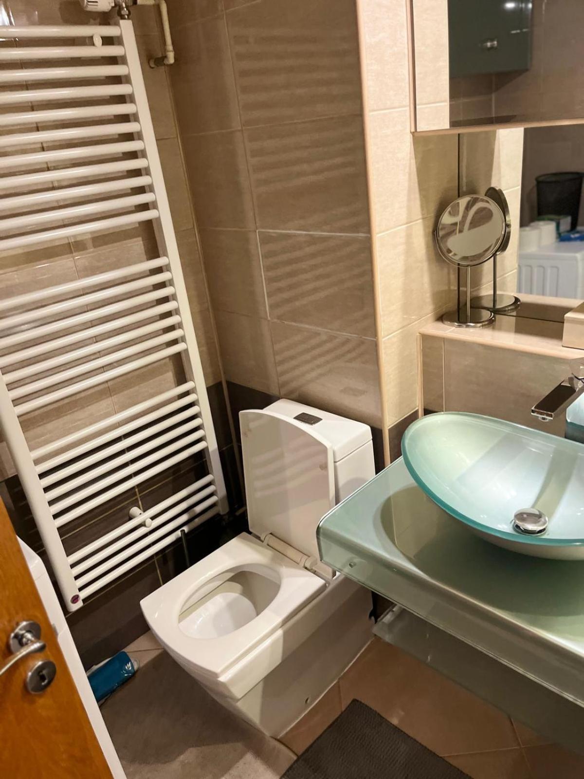 Romana 100 Sqm Deluxe Apartament บูคาเรสต์ ภายนอก รูปภาพ